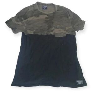 Abercrombie & Fitch Camo crew neck tee